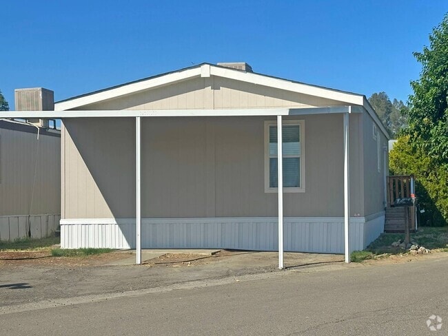Building Photo - 591 Childers St Rental