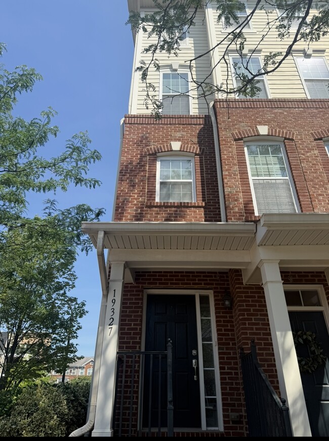 Photo - 19327 Diamond Lake Dr Townhome