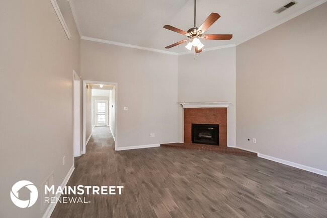 Photo - 610 W Ashley Glen Cir