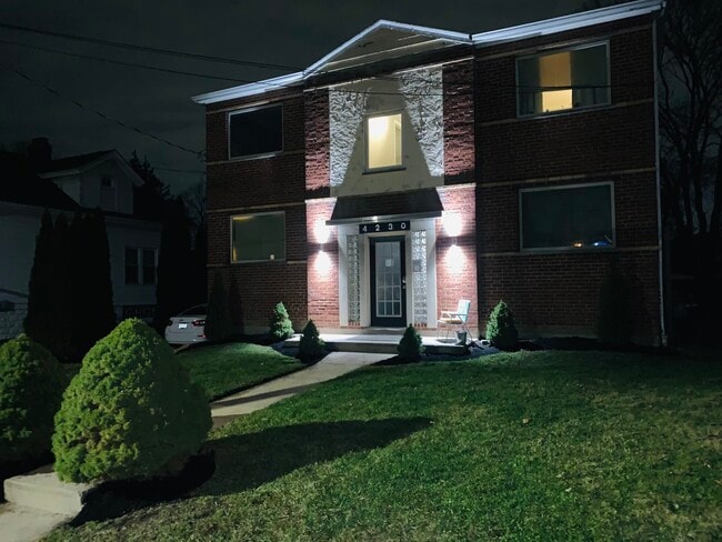 Building Photo - 4250 Sibley Ave Unit 3 Rental