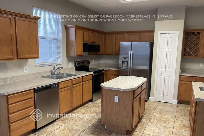 Photo - 2102 Drive Way