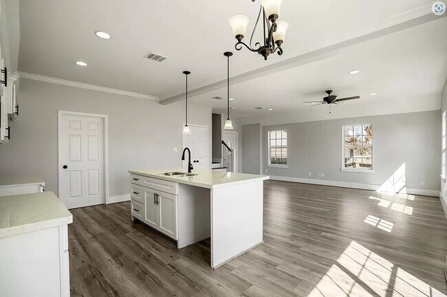 Photo - 9815 Bamboo Rd