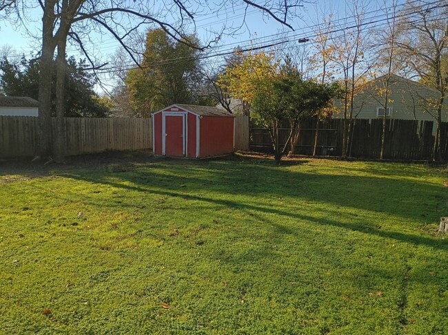 Photo - 1856 51st St