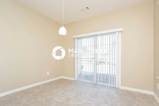 3 Bedroom Pet-Friendly Home in Atlanta, GA with Main Street Renewal
