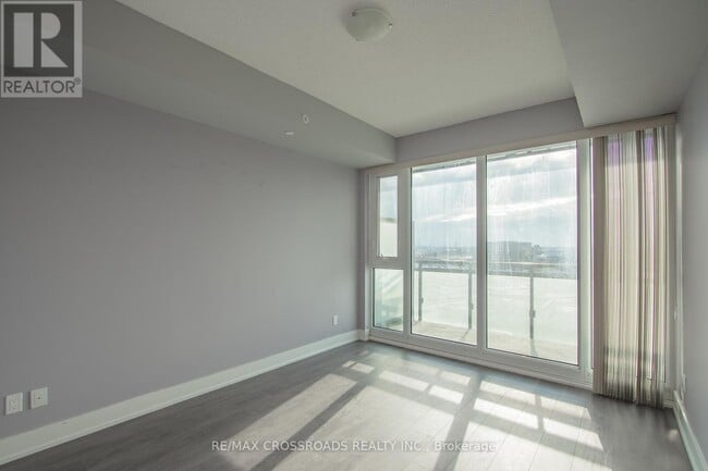 Photo - 8081 Birchmount Rd Unité 912