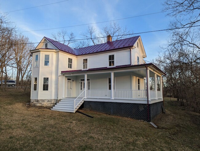 Beautifully Restored Home in Clarke County - Beautifully Restored Home in Clarke County