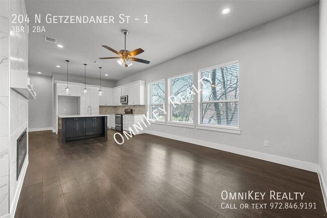 Photo - 204 N Getzendaner St Unit 1