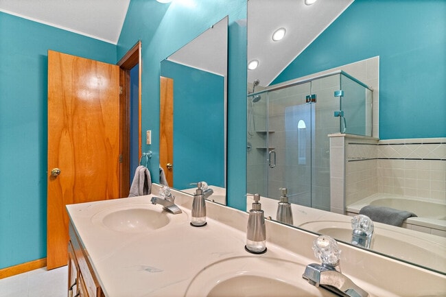 Photo - 2422 Cedar Crest Dr Unit SI ID1397952P