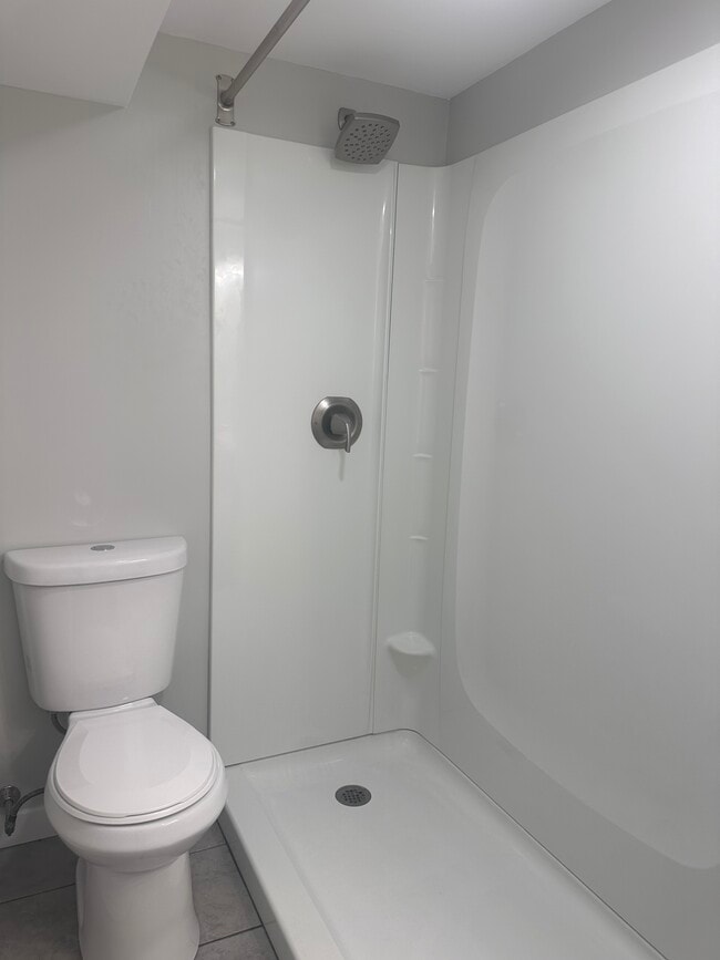 Photo - CoveView Apartments