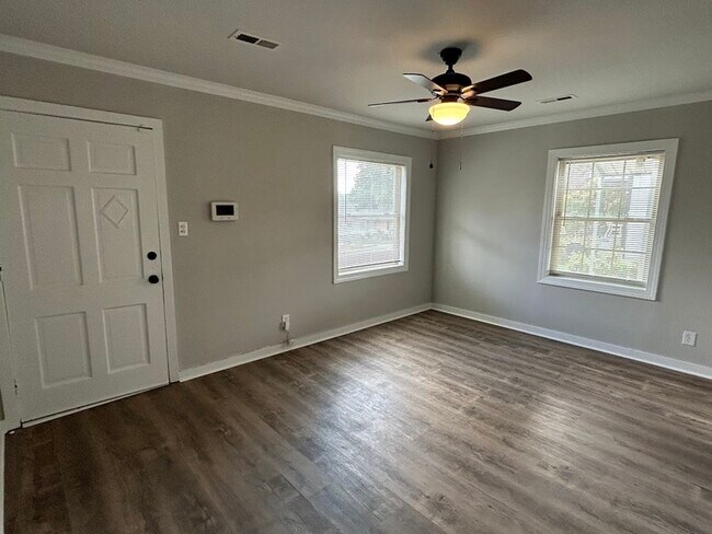 Photo - 2310 Hammonds Ave NW