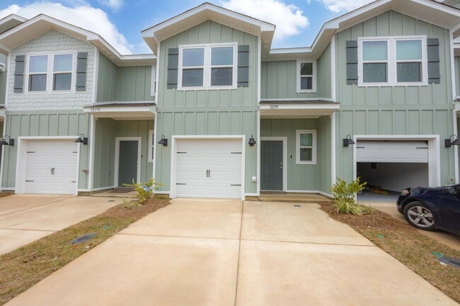 Building Photo - 32195 Emancipation Cir