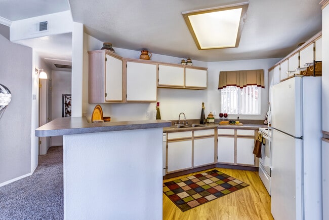 Kitchen - Links at High Resort Rental