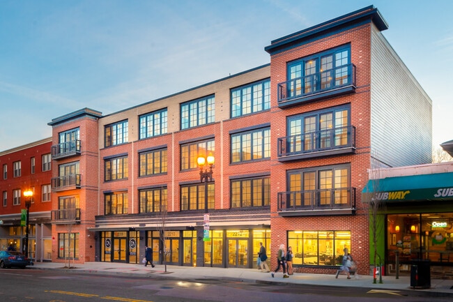 Photo - Define Glover