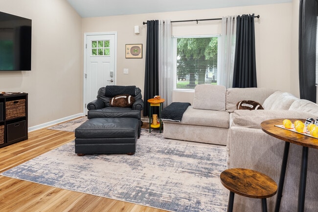 Photo - 1738-1711 11th Ave