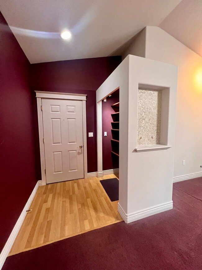 Building Photo - Cozy 2Bd 2Ba El Dorado Condo in Bellingham... Unit 226