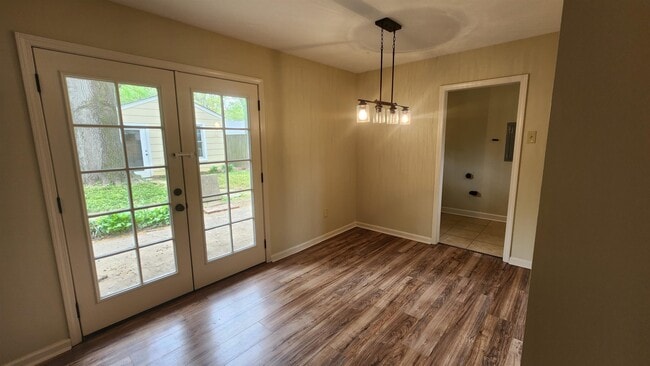 Photo - 5313 Boswell Ave