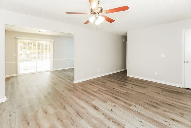 Photo - 300 N Meade Dr