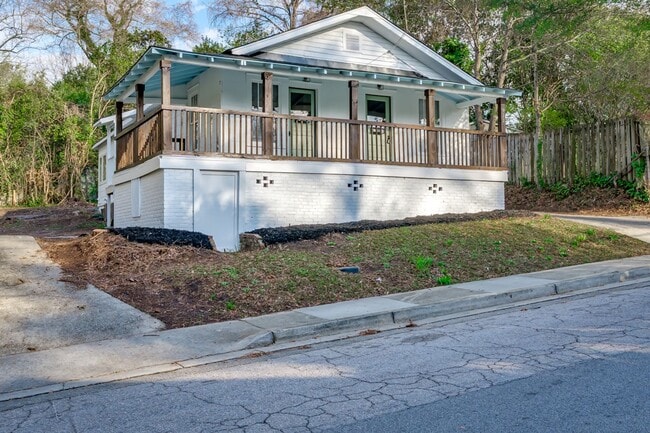 Photo - Cozy Home in Columbia's Downtown Core - Unit A
