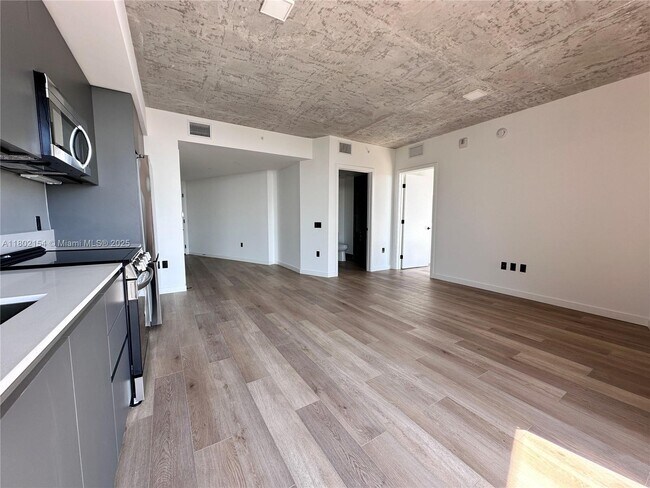 Photo - 307 SW 5th St Unit 2407