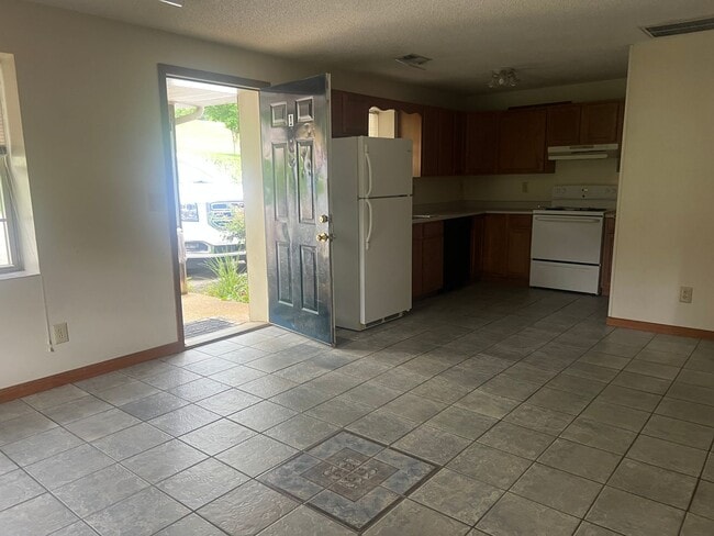 Photo - 2101 Marbleton Rd Unit 2101 Marbleton Road #1