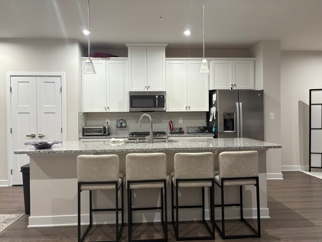 Photo - 16573 Fife Wy