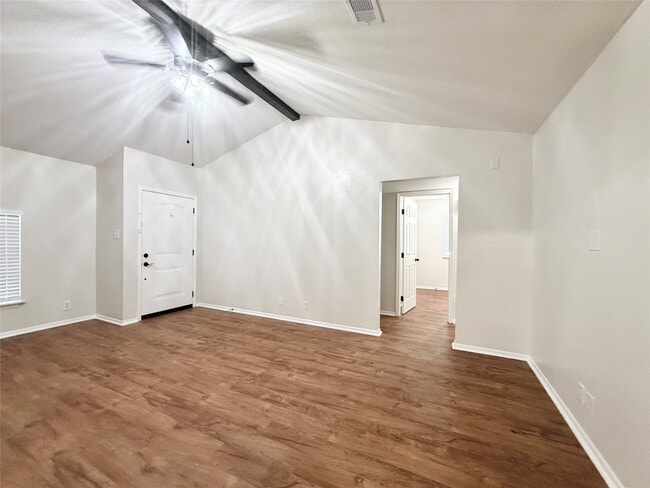 Photo - 941 S Walker St