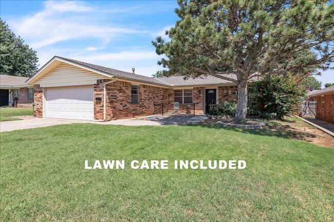 Lawn Care Included! 3 bed, 2 bath, 2 livings - Lawn Care Included! 3 bed, 2 bath, 2 livings House