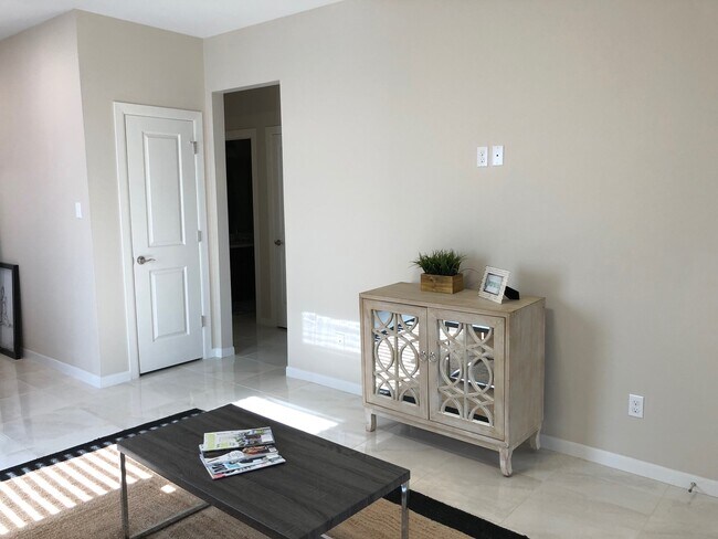 Photo - Cherokee Apts Unidad 11