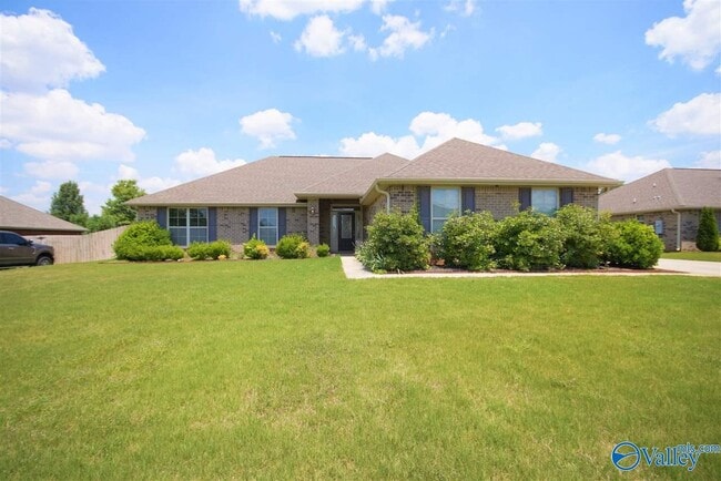 Building Photo - 115 Swan Pond Dr Rental