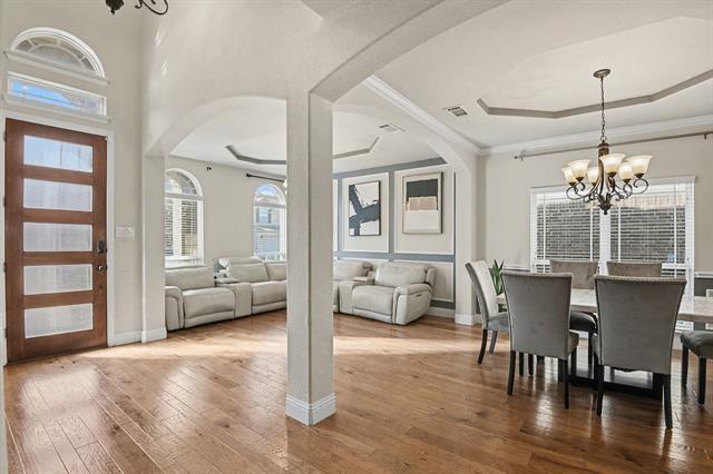 Photo - 6116 Cooper Crk St