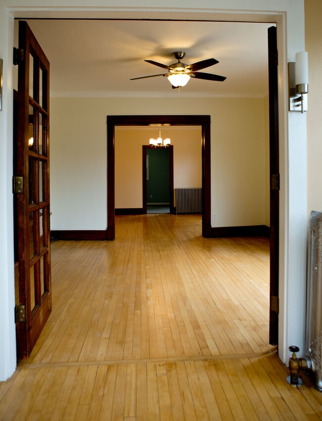 Photo - 225 Buell St Unidad 1