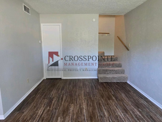 Photo - Available! 2 Bedroom 1 Bath Townhome in White Oak!