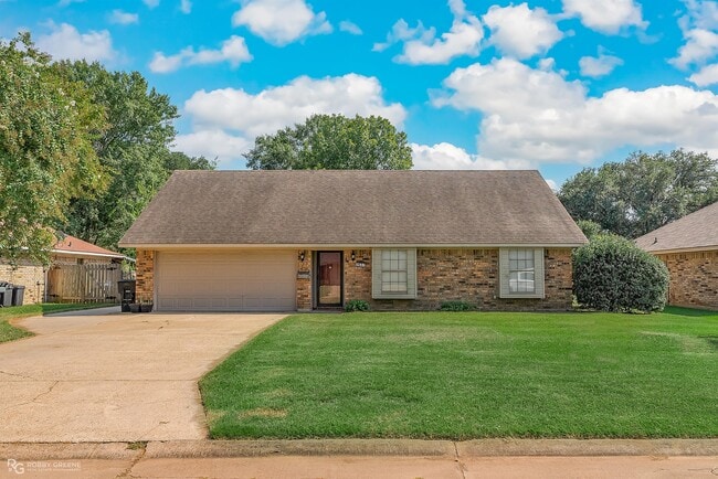 Building Photo - 2637 Brown St