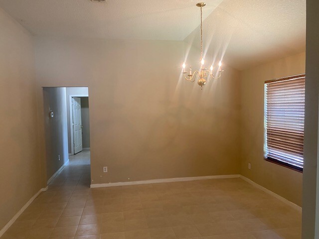 Photo - 1227 Mossy Branch St