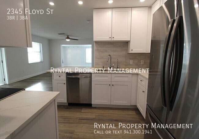 Photo - 2345 Floyd St