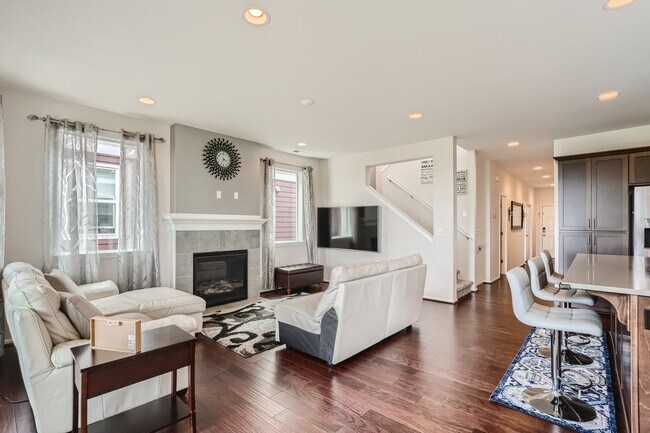 Photo - 7008 30th Pl SW