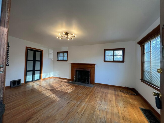 Photo - 4390 Colerain Ave