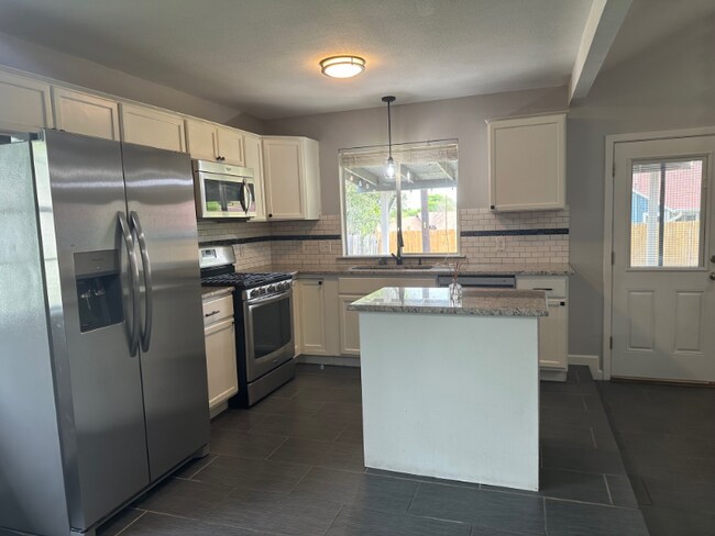 Photo - 13205 Bourbon St