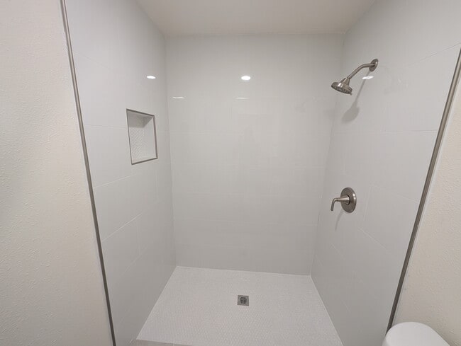 Photo - 827 Laveta Ter Unit SilverlakeEchoPark rental