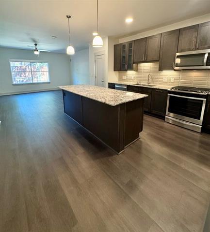 Photo - 5613 Belmont Ave