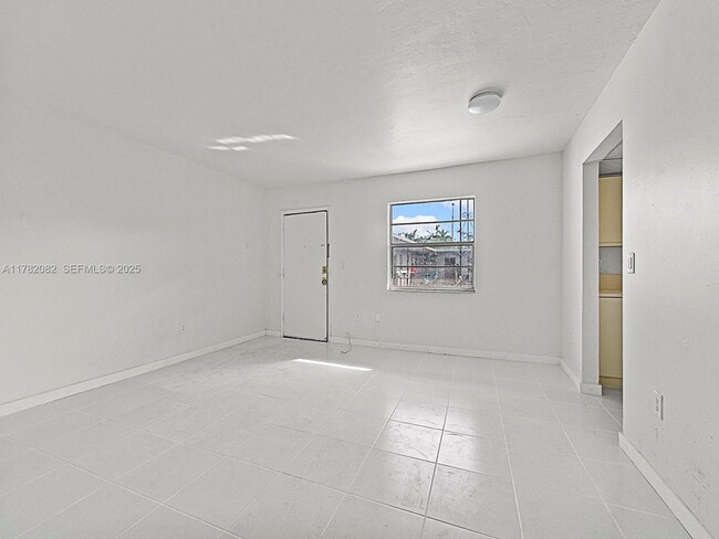 Photo - 10375 SW 40th St Unit X