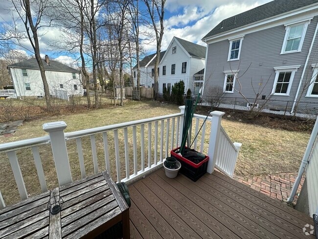 Building Photo - 993 Massachusetts Ave Unit 2 Rental