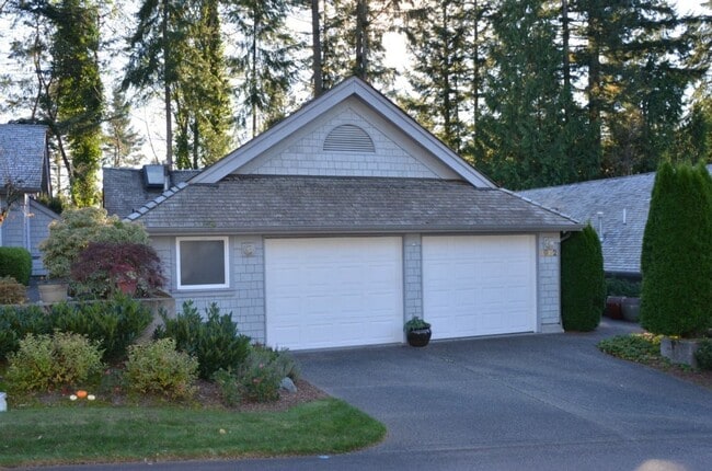 Cozy 2-Bedroom, 2-Bathroom Single-Family H... - Cozy 2-Bedroom, 2-Bathroom Single-Family H... House