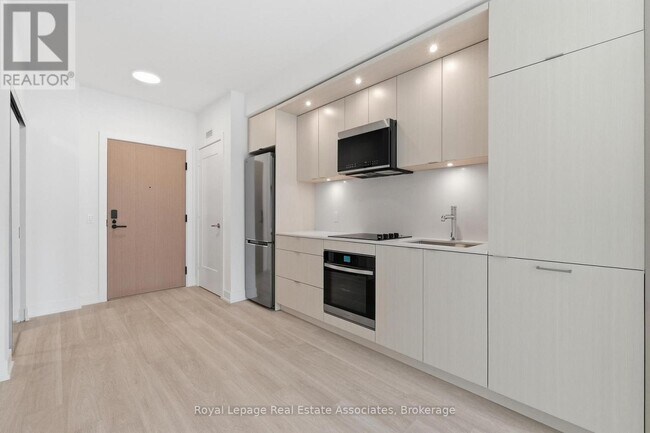 Photo - 25 Cordova Ave Unit 416