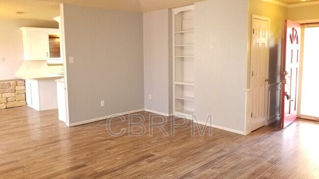 Photo - 1014 Justice Ave