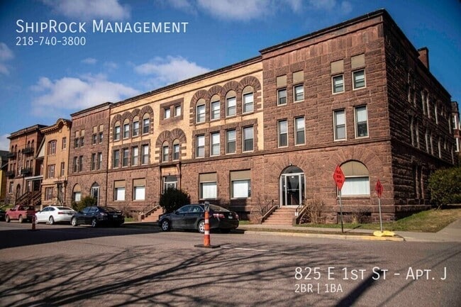 Building Photo - 825 E 1st St Unit Apt. J