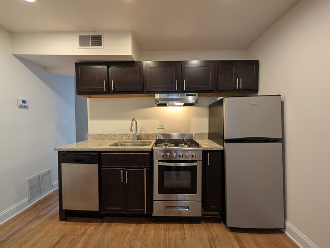 4030 N Ashland Ave Unidad 4034-4036.5GDS