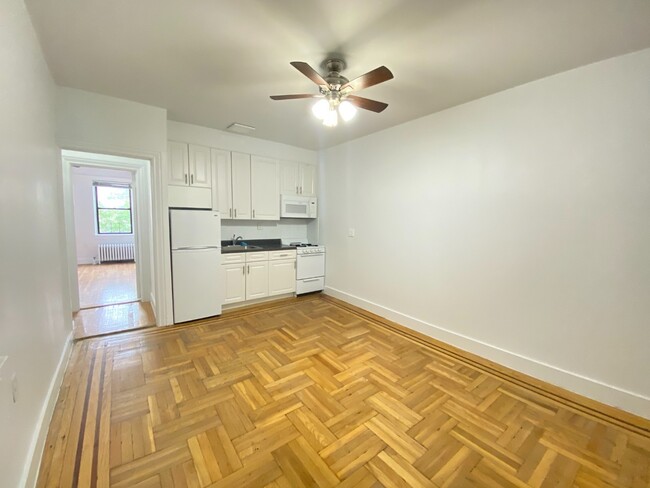 Photo - 402 Bay Ridge Pkwy House