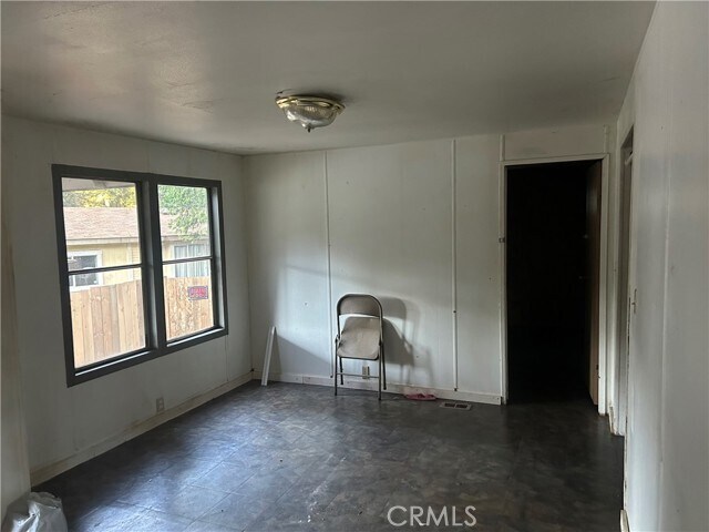 Photo - 14435 Skyway