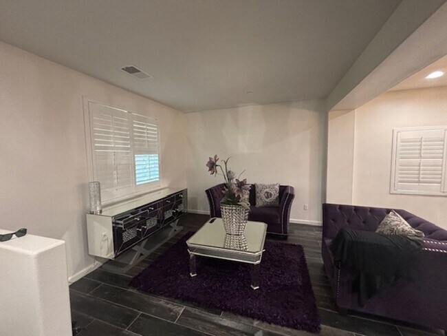 Photo - 647 Las Dunas St